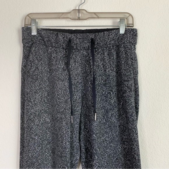 Lululemon womens on the fly pants feathered jacquard 6 - Picture 3 of 10